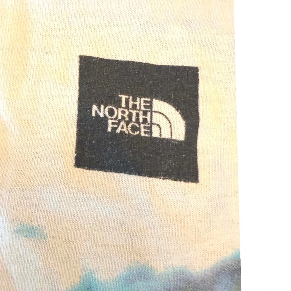 Vintage The North Face Steep Tech Skier T-Shirt Island Lake Lodge Fernie BC